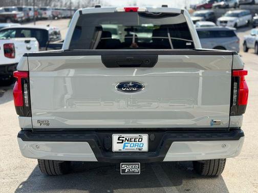 2023 Ford F-150 Lightning XLT