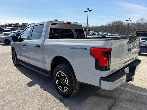 2023 Ford F-150 Lightning XLT