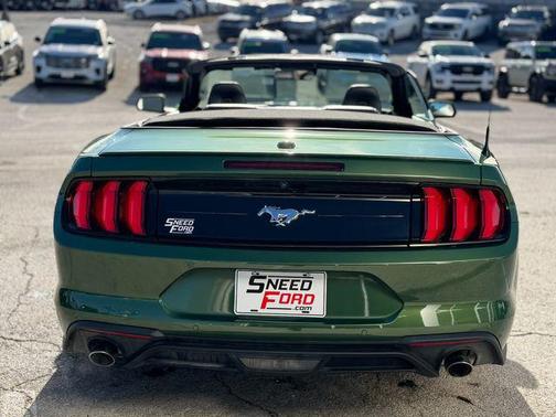 2022 Ford Mustang EcoBoost Premium