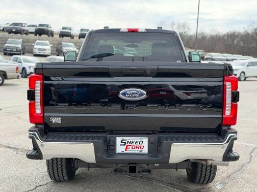 Agate Black Metallic 2026 Ford F-350 XLT