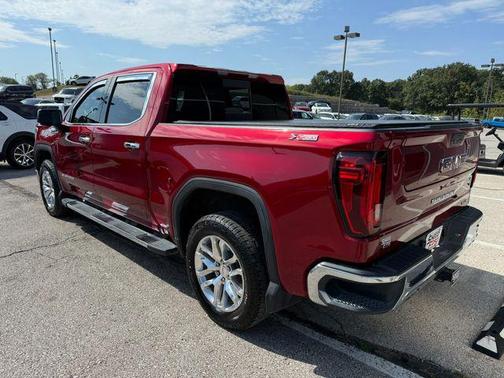 2022 GMC Sierra 1500 SLT