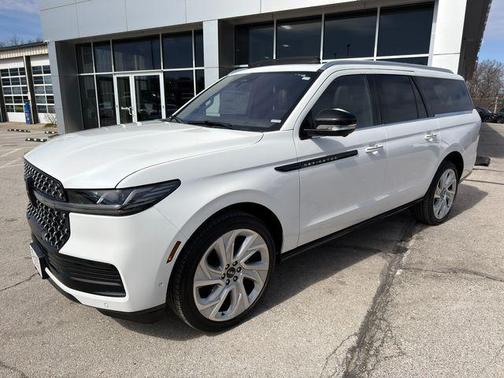 2025 Lincoln Navigator Black Label