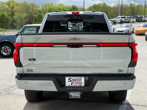 2023 Ford F-150 Lightning LARIAT