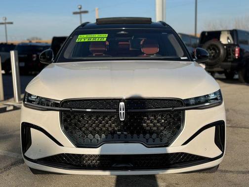 2024 Lincoln Nautilus Black Label