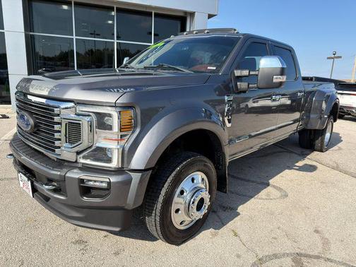 2022 Ford F-450 Platinum