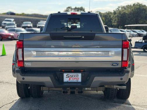 2022 Ford F-450 Platinum