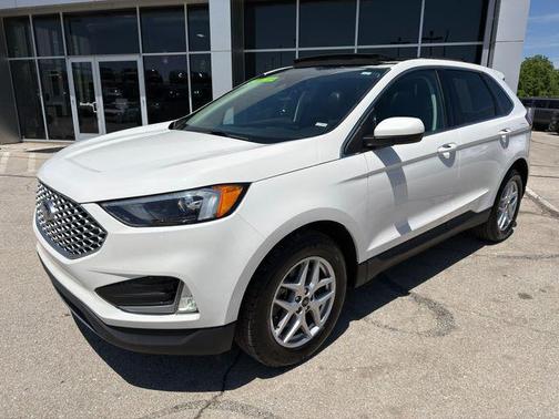 Star White Metallic Tri-Coat 2024 Ford Edge SEL