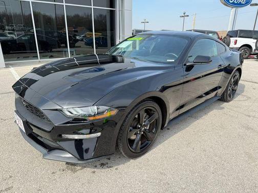 2021 Ford Mustang EcoBoost