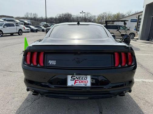 2021 Ford Mustang EcoBoost