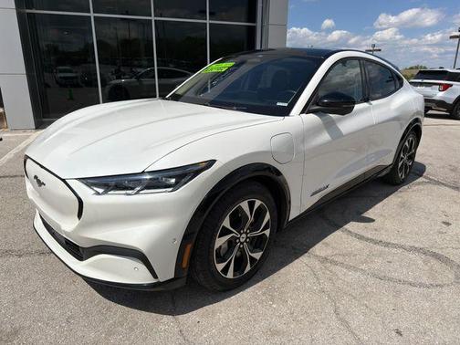 Star White Metallic Tri-Coat 2021 Ford Mustang Mach-E Premium