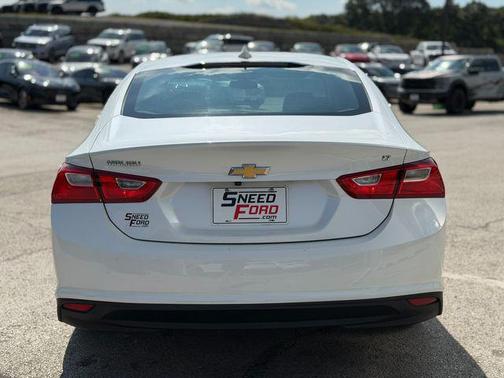 2016 Chevrolet Malibu 1LT