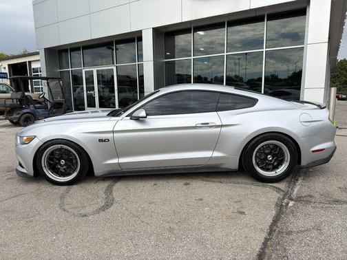 2017 Ford Mustang GT