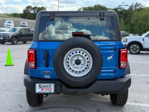 2025 Ford Bronco Base