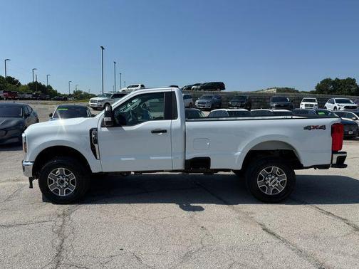 2025 Ford F-350 XLT