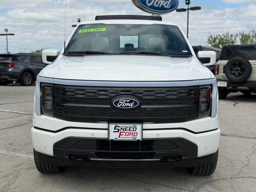 Star White Metallic Tri-Coat 2025 Ford F-150 Lightning Platinum