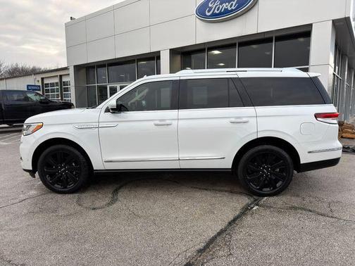 2024 Lincoln Navigator Reserve