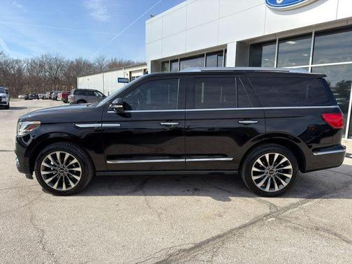 2019 Lincoln Navigator Select