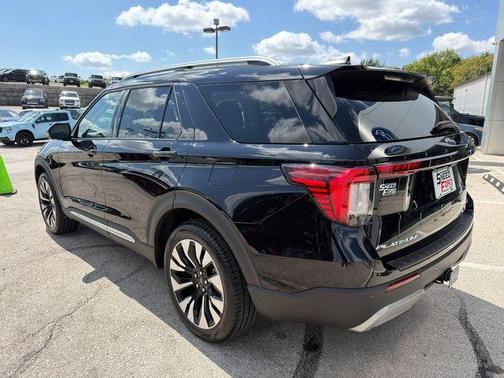 Agate Black Metallic 2026 Ford Explorer Platinum