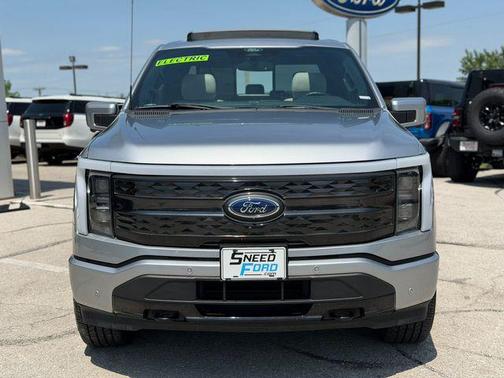 Iconic Silver Metallic 2022 Ford F-150 Lightning Platinum