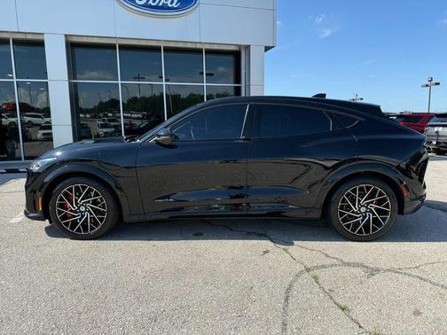 2022 Ford Mustang Mach-E GT
