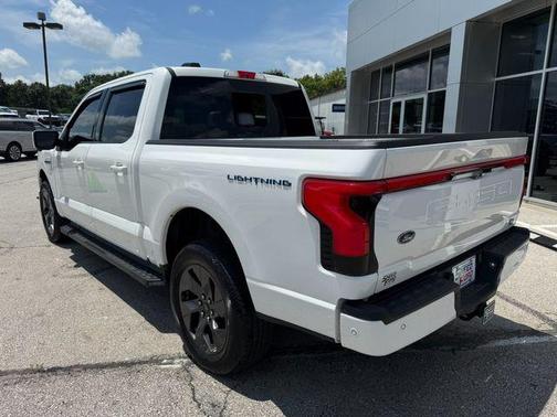2023 Ford F-150 Lightning LARIAT