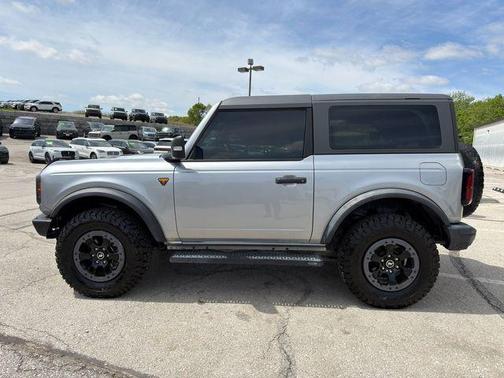 Iconic Silver Metallic 2022 Ford Bronco Badlands