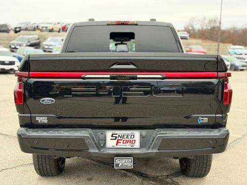 2022 Ford F-150 Lightning LARIAT