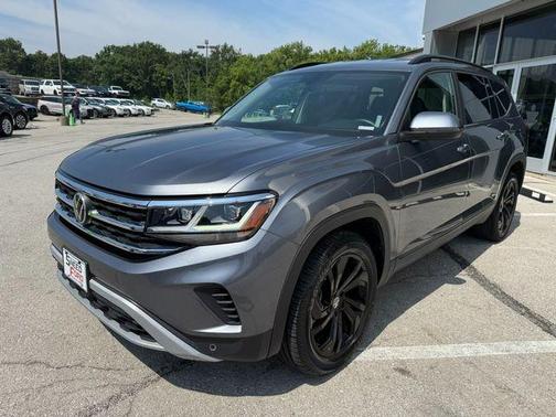 2022 Volkswagen Atlas 3.6L SE w/Technology