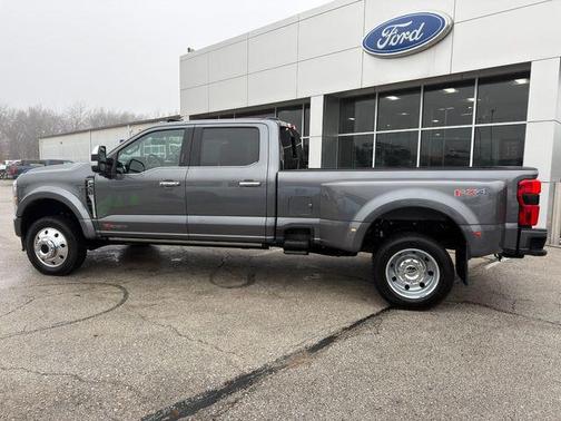 2024 Ford F-450 Platinum