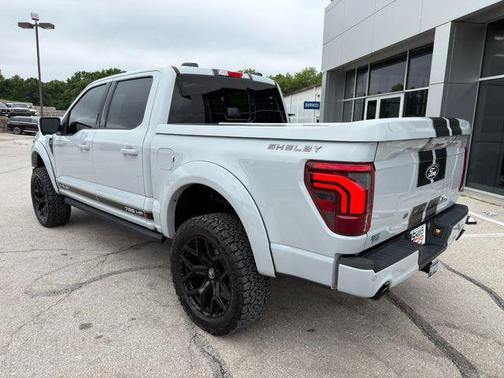 Avalanche 2024 Ford F-150 Lariat