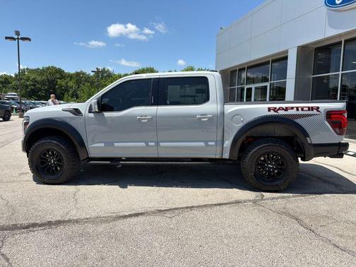 Avalanche 2024 Ford F-150 Raptor