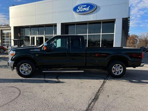 Photo 4 of 35 of 2016 Ford F-250 Lariat