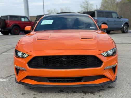 2020 Ford Mustang EcoBoost