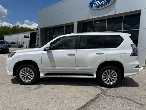 2017 Lexus GX 460 Base