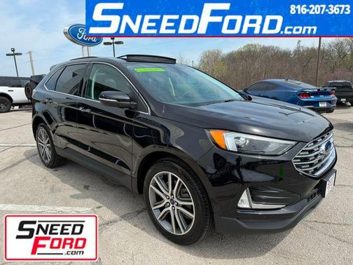 2022 Ford Edge Titanium