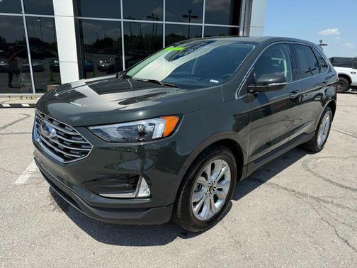 2023 Ford Edge Titanium