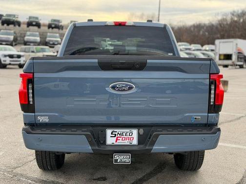 2023 Ford F-150 Lightning XLT