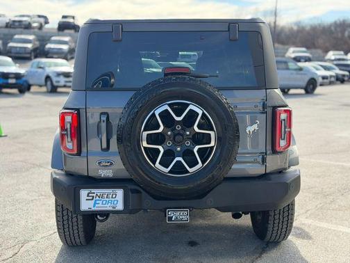 2023 Ford Bronco Outer Banks