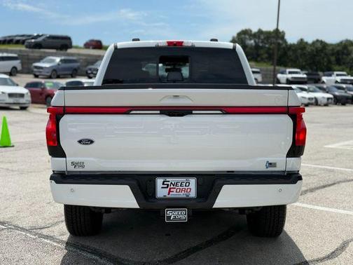 2023 Ford F-150 Lightning LARIAT