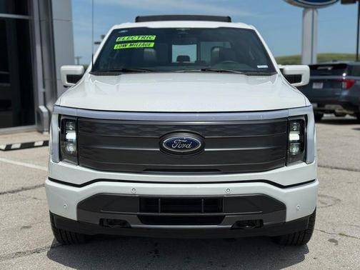 2023 Ford F-150 Lightning LARIAT
