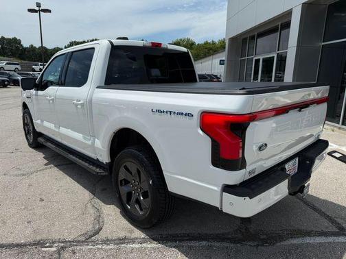 2023 Ford F-150 Lightning LARIAT