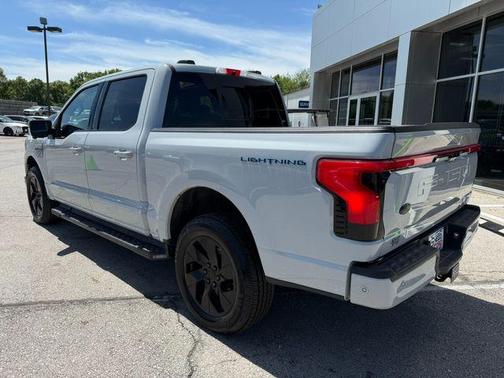 2023 Ford F-150 Lightning LARIAT