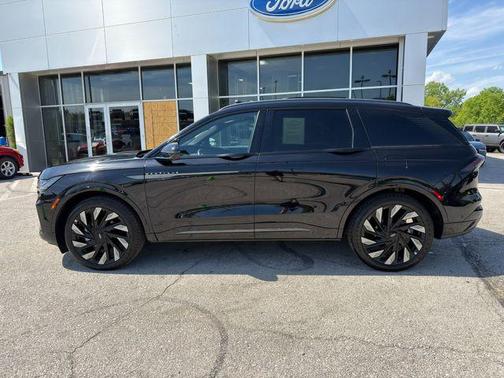 Infinite Black Metallic Clearcoat 2024 Lincoln Nautilus Reserve