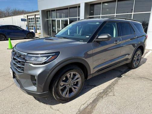 Carbonized Gray Metallic 2026 Ford Explorer Active