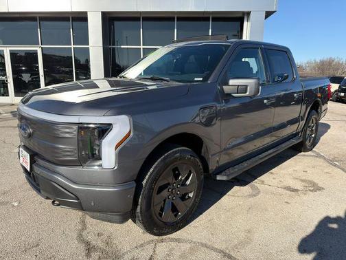 2023 Ford F-150 Lightning LARIAT