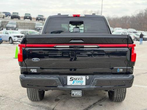 2023 Ford F-150 Lightning LARIAT