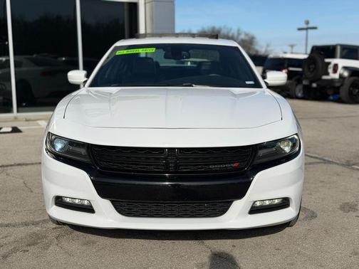 2016 Dodge Charger SXT