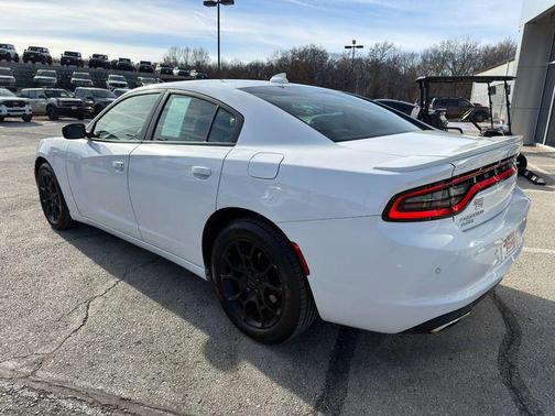 2016 Dodge Charger SXT
