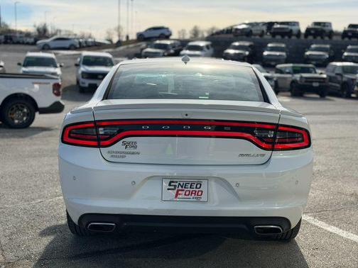 2016 Dodge Charger SXT