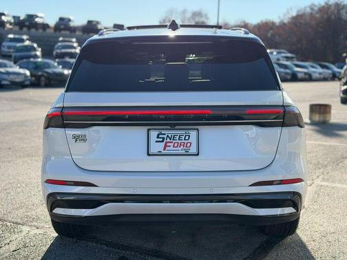 2024 Lincoln Nautilus Black Label